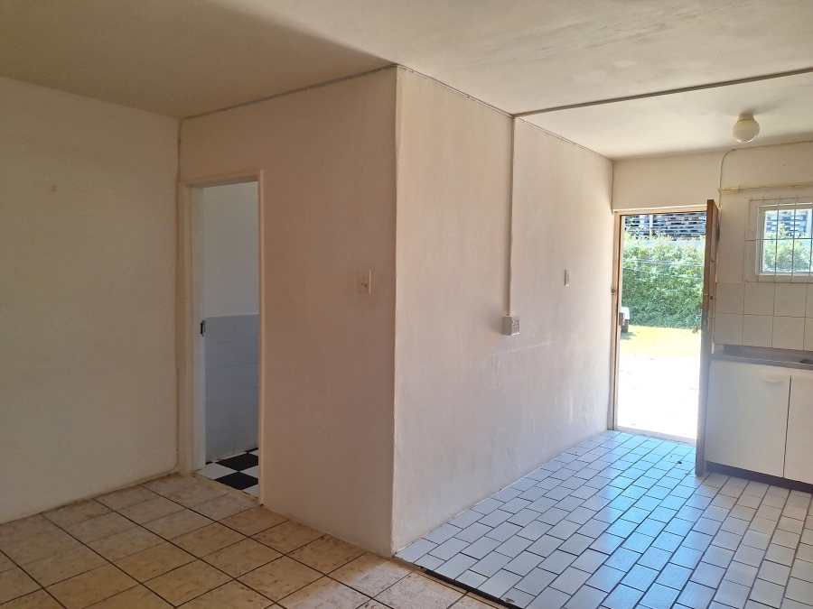 8 Bedroom Property for Sale in Retief Eastern Cape